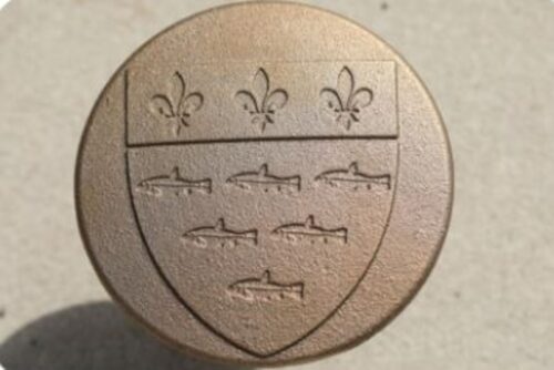 Clou de voirie personnalisé en bronze, Loches