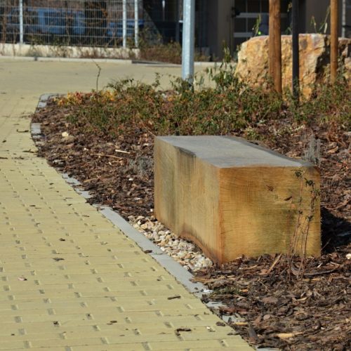 Banquette publique TWISTULA en bois de chêne, 4000mm